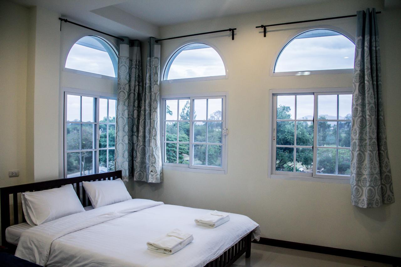 Plern Pitch Residence Pak Chong Esterno foto